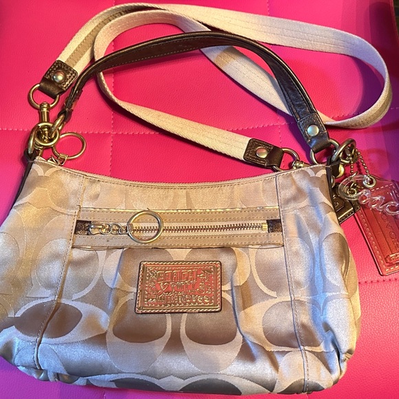 COACH Poppy Vintage Signature Bag with Crossbody Strap EUC - Picture 1 of 6